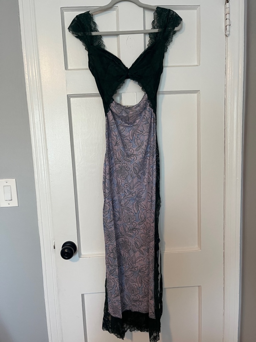FREE PEOPLE SUDDENLY FINE FLORAL LACE SLIP MAXI DRESS SIDE SLIT NWT SZ XS - Picture 3 of 9